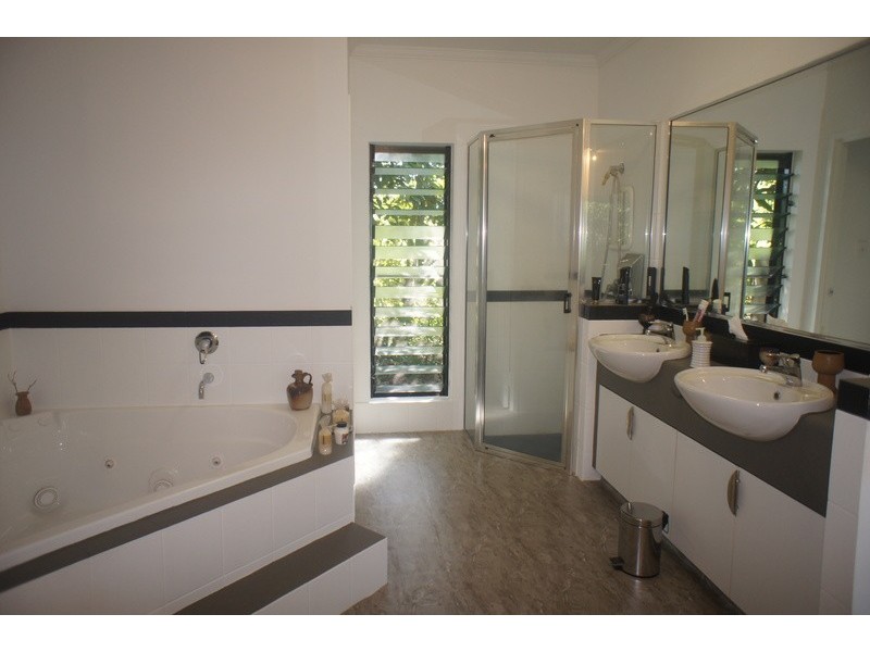5-7 Costain Street, Goldsborough QLD 4865