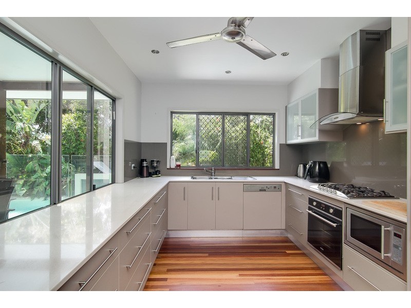 4  PORT CLOSE, Trinity Beach QLD 4879