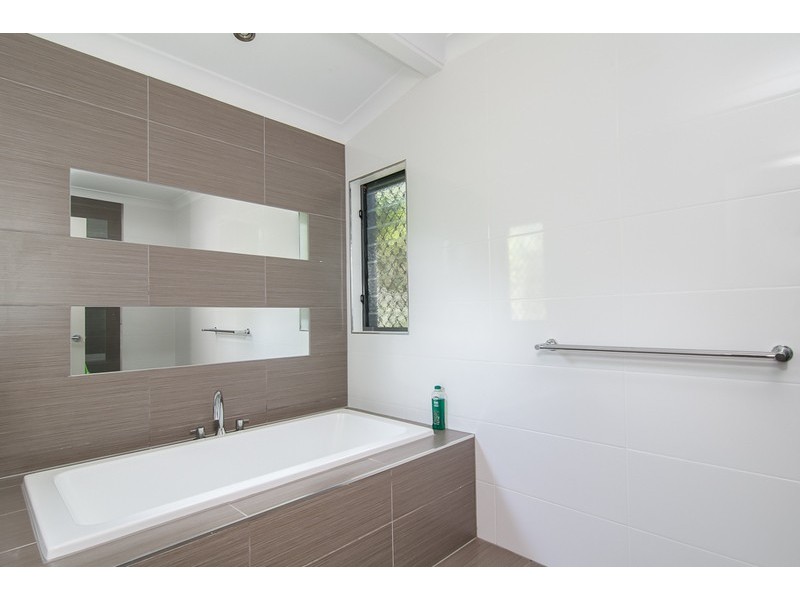 4  PORT CLOSE, Trinity Beach QLD 4879