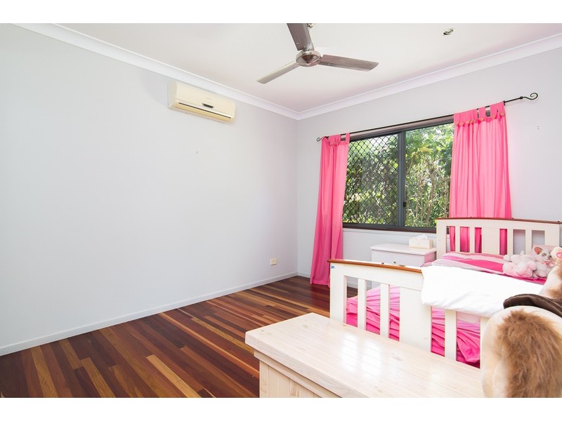 4  PORT CLOSE, Trinity Beach QLD 4879