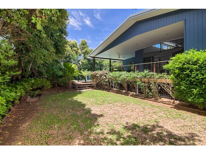 4  PORT CLOSE, Trinity Beach QLD 4879