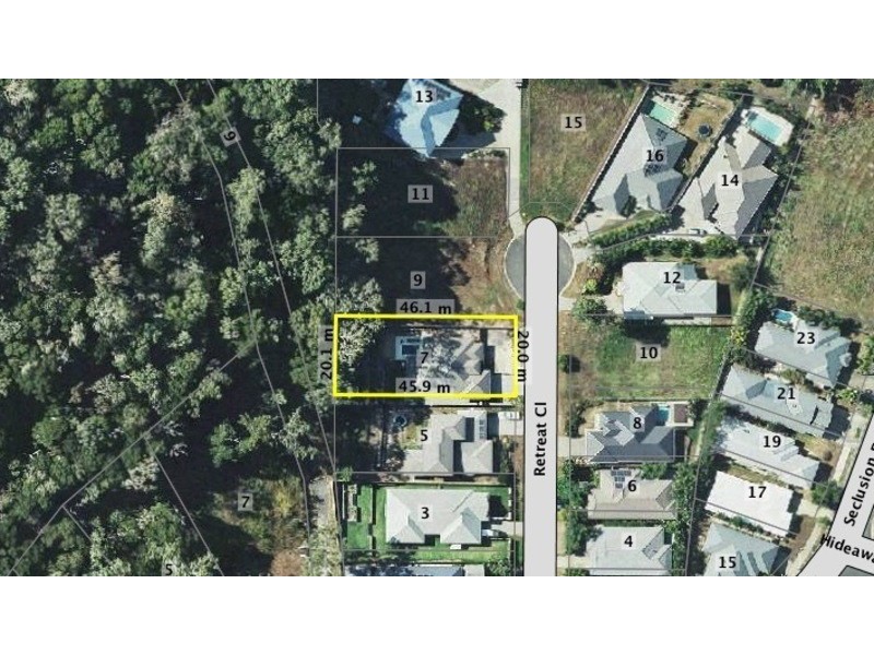 7 Retreat Close, Palm Cove QLD 4879