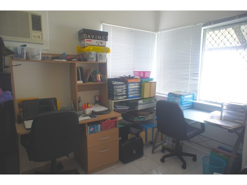 80 Wistaria Street, Holloways Beach QLD 4878