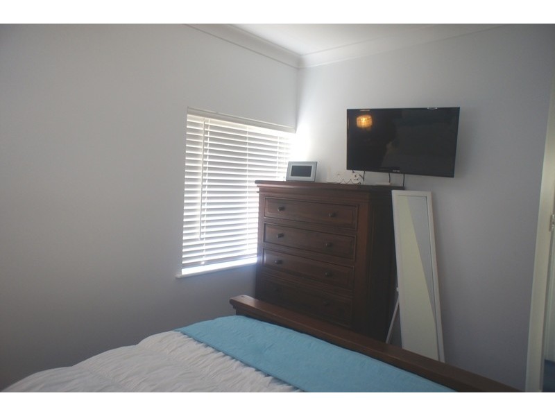 80 Wistaria Street, Holloways Beach QLD 4878