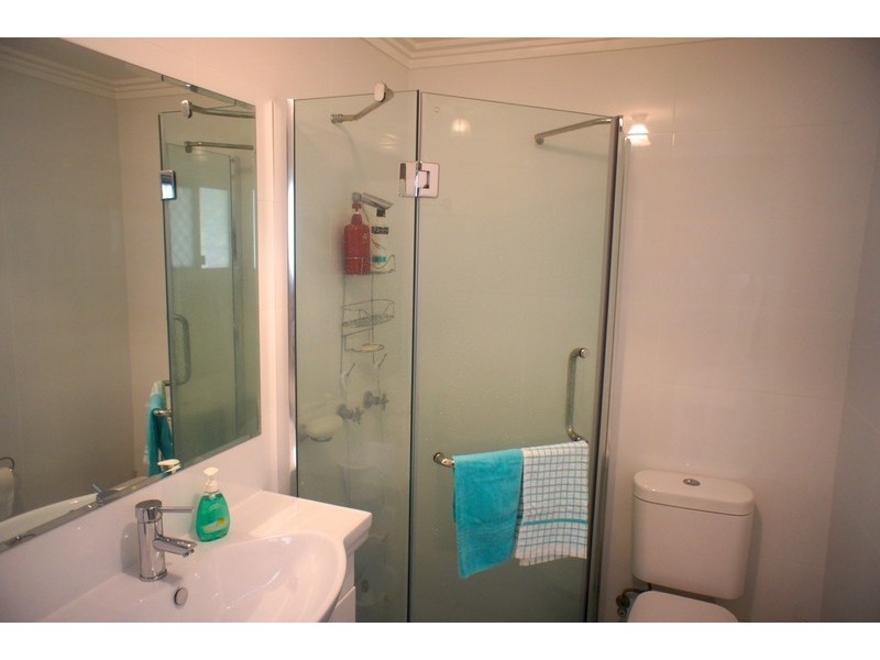 80 Wistaria Street, Holloways Beach QLD 4878