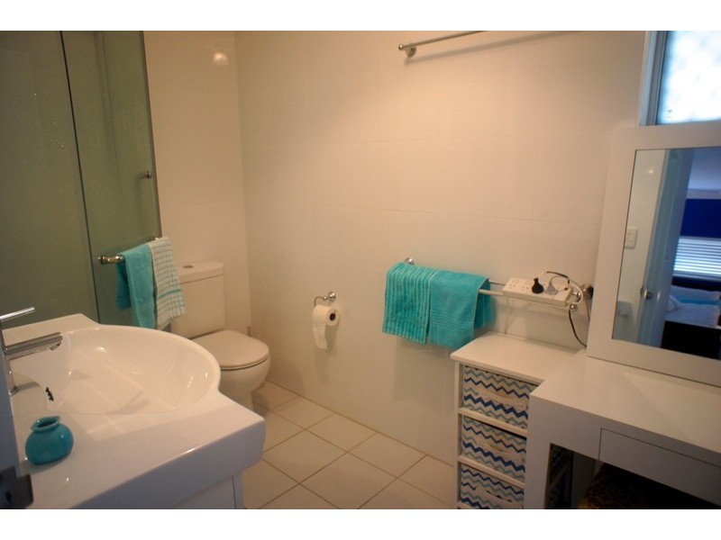 80 Wistaria Street, Holloways Beach QLD 4878