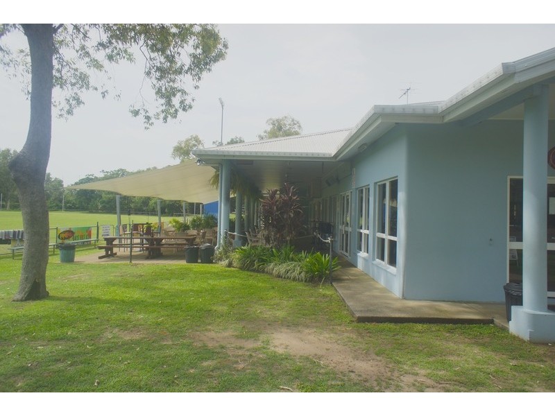 80 Wistaria Street, Holloways Beach QLD 4878