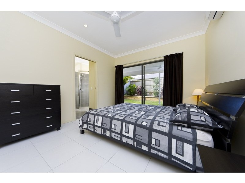 140 Roberts Drive, Trinity Beach QLD 4879