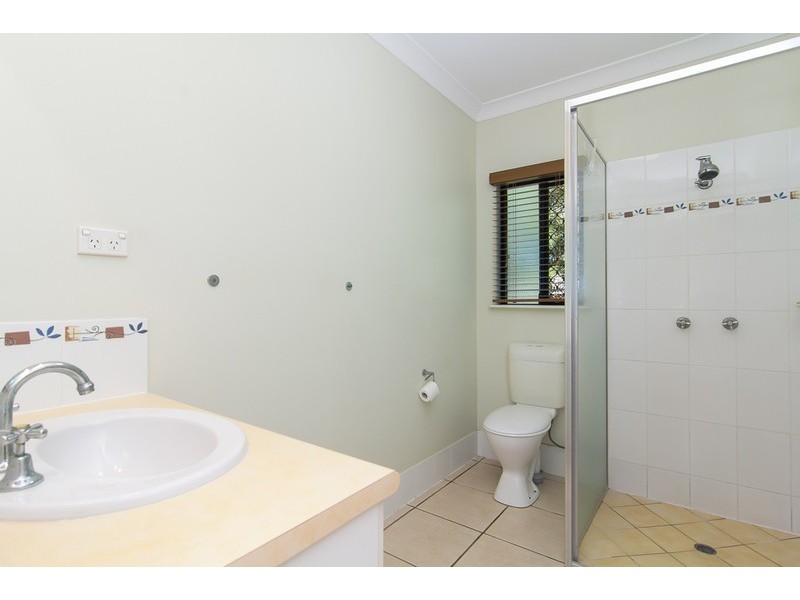 1  Otter St, Kewarra Beach QLD 4879