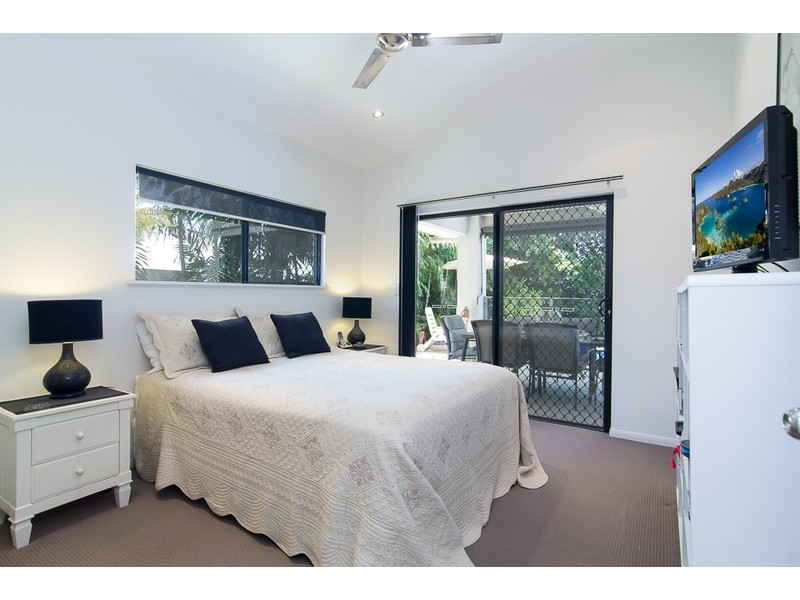 34 Seclusion Drive, Palm Cove QLD 4879