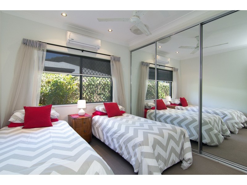 34 Seclusion Drive, Palm Cove QLD 4879