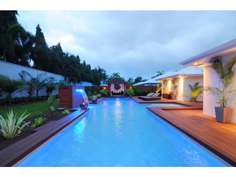 33 Iridescent Drive, Trinity Beach QLD 4879