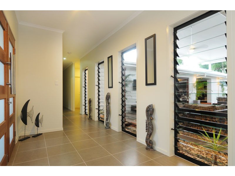 33 Iridescent Drive, Trinity Beach QLD 4879