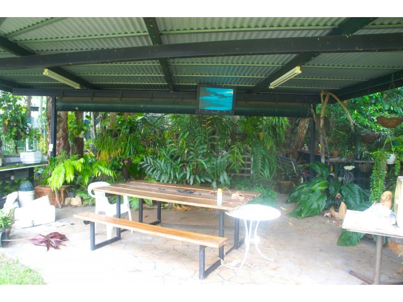 47-49 Old Bruce Highway, Bentley Park QLD 4869