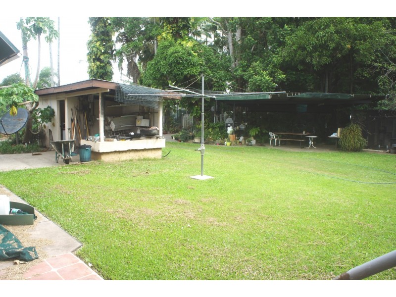 47-49 Old Bruce Highway, Bentley Park QLD 4869