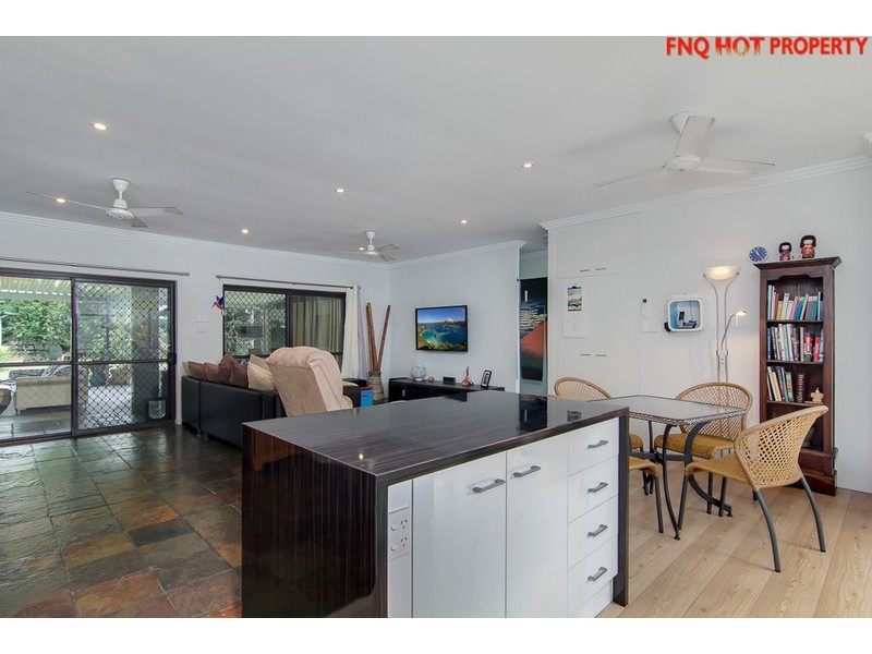 21 Longden Street, Brinsmead QLD 4870