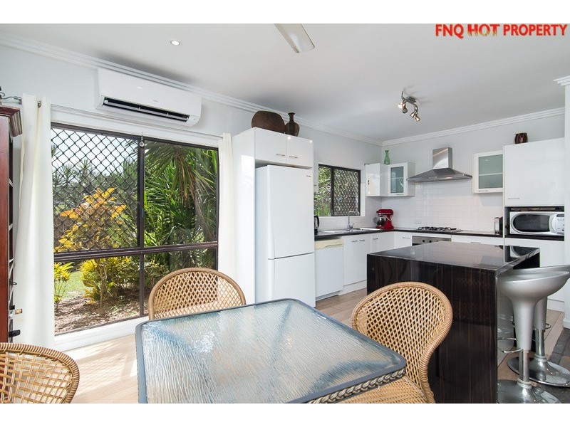 21 Longden Street, Brinsmead QLD 4870