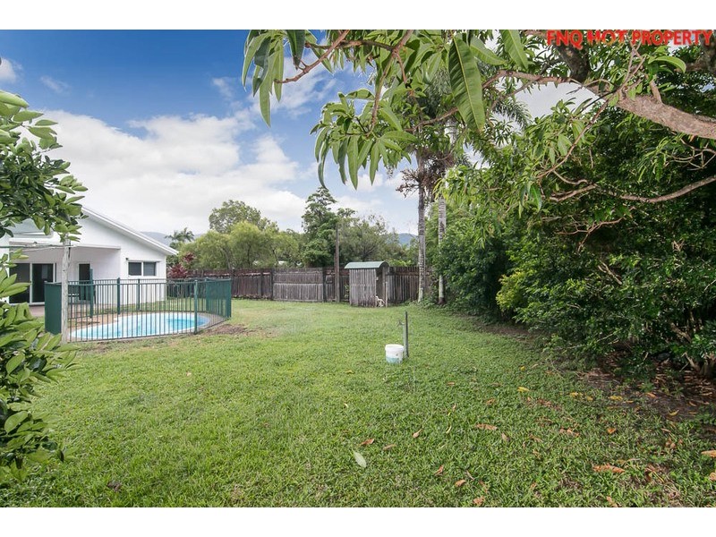 42 Strombus Avenue, Trinity Beach QLD 4879