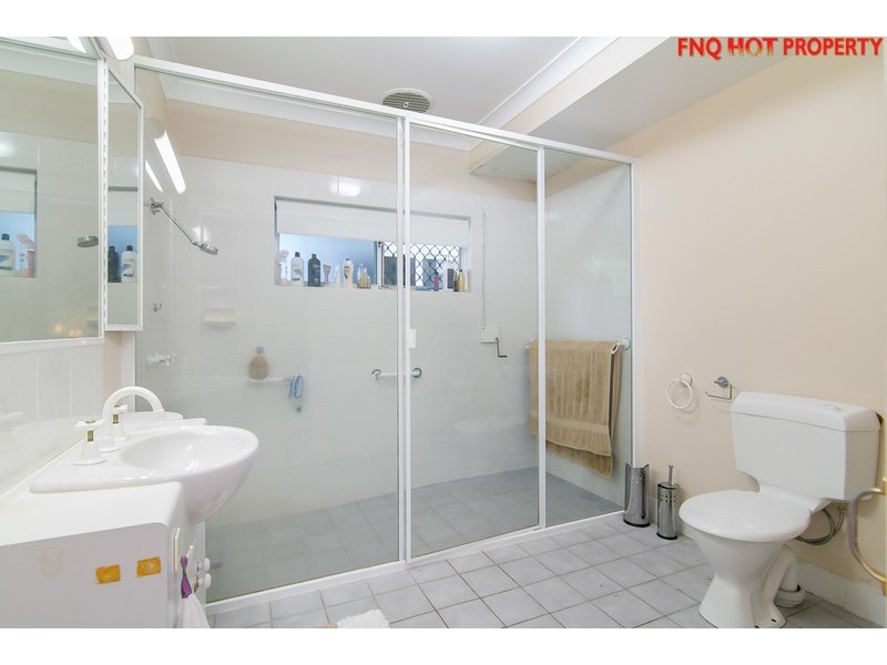 42 Strombus Avenue, Trinity Beach QLD 4879
