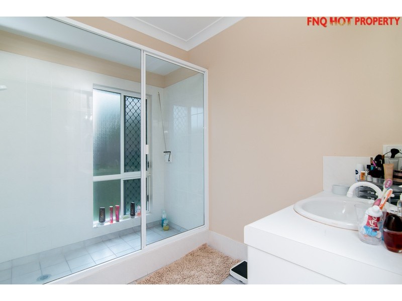 42 Strombus Avenue, Trinity Beach QLD 4879