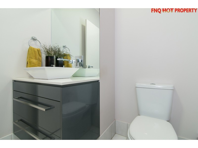 28  Fossilbrook Bend, Trinity Park QLD 4879