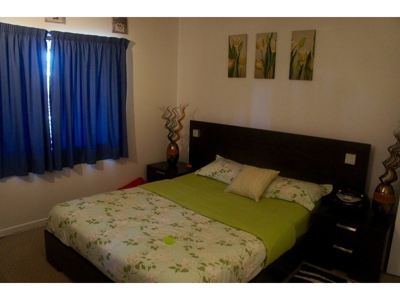 6  KURRUK CLOSE, White Rock QLD 4868