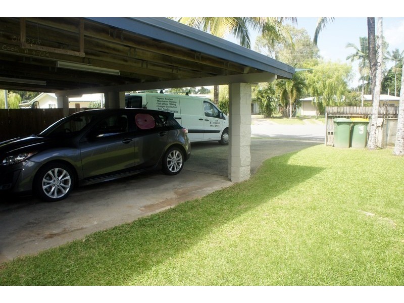 6  KURRUK CLOSE, White Rock QLD 4868