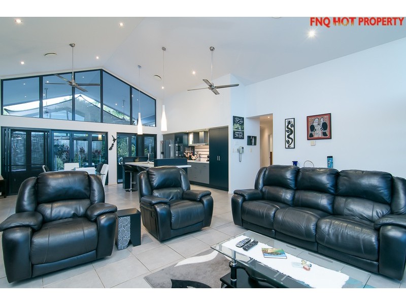 1 Pollock Close, Bentley Park QLD 4869