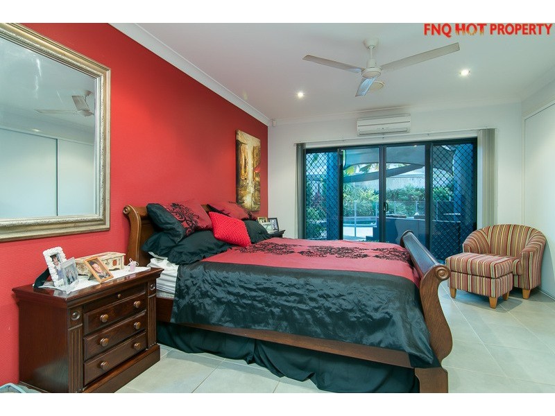 1 Pollock Close, Bentley Park QLD 4869