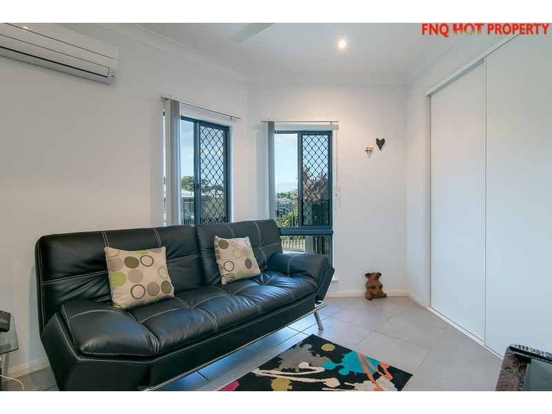 1 Pollock Close, Bentley Park QLD 4869