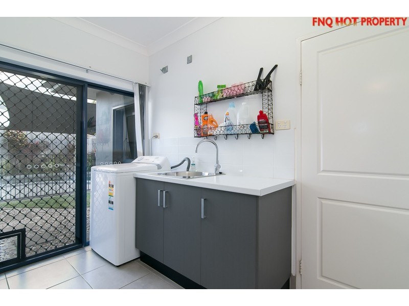 1 Pollock Close, Bentley Park QLD 4869