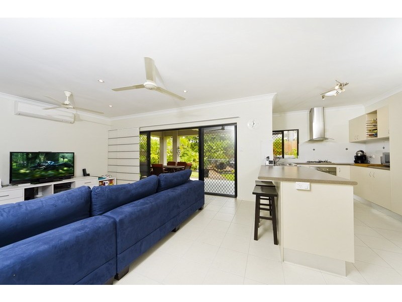 2/64 Harbour Drive, Trinity Park QLD 4879