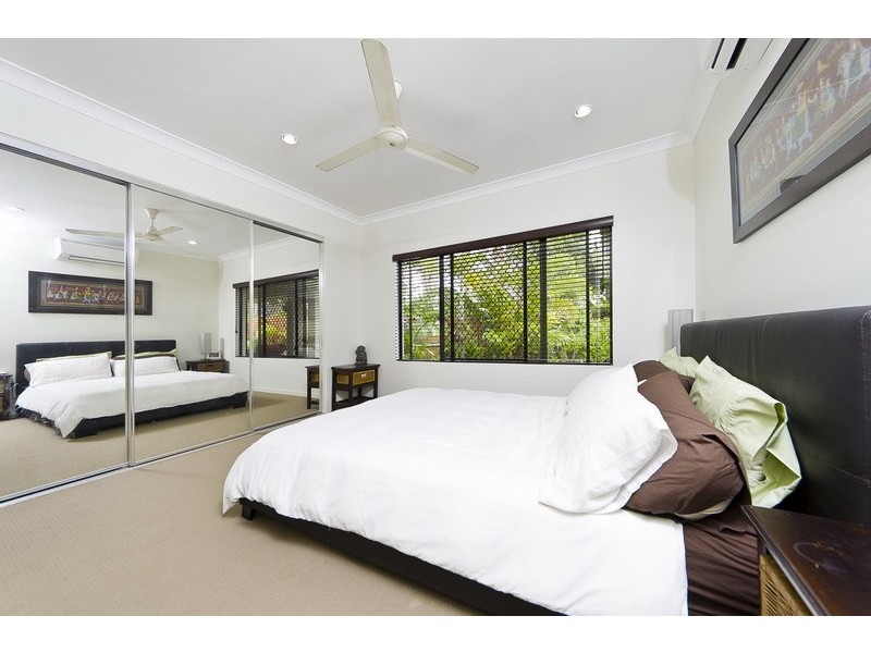2/64 Harbour Drive, Trinity Park QLD 4879