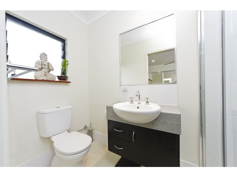 2/64 Harbour Drive, Trinity Park QLD 4879