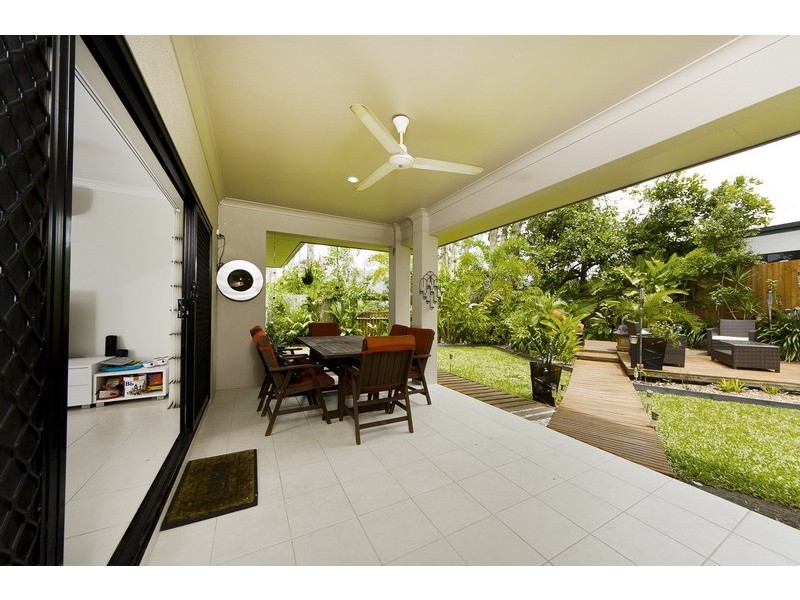 2/64 Harbour Drive, Trinity Park QLD 4879