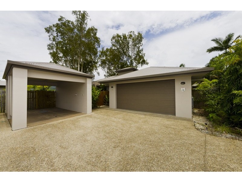 2/64 Harbour Drive, Trinity Park QLD 4879