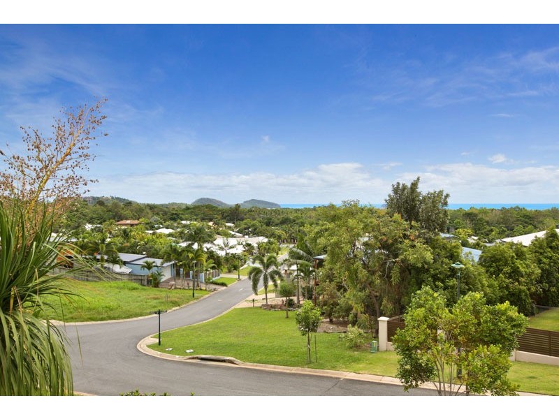 22 Savannah St, Palm Cove QLD 4879