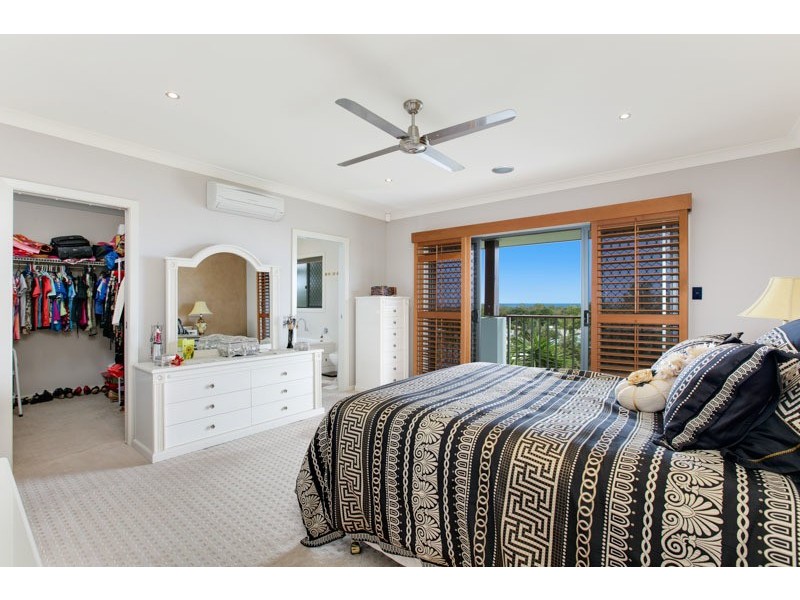22 Savannah St, Palm Cove QLD 4879