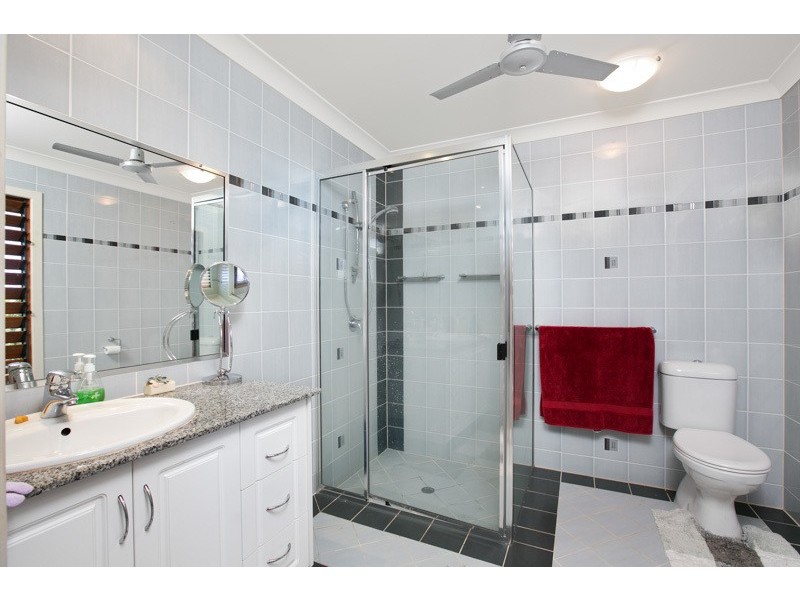 22 Savannah St, Palm Cove QLD 4879