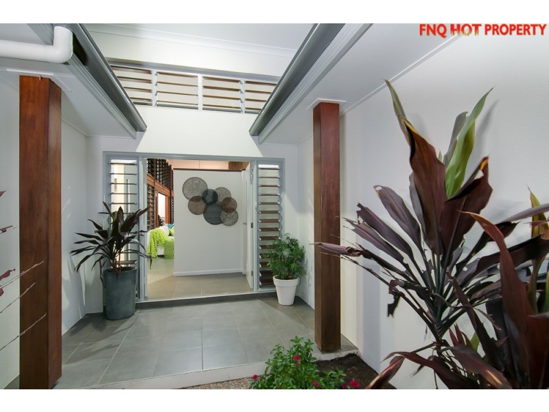 40 Iridescent Drive, Trinity Park QLD 4879