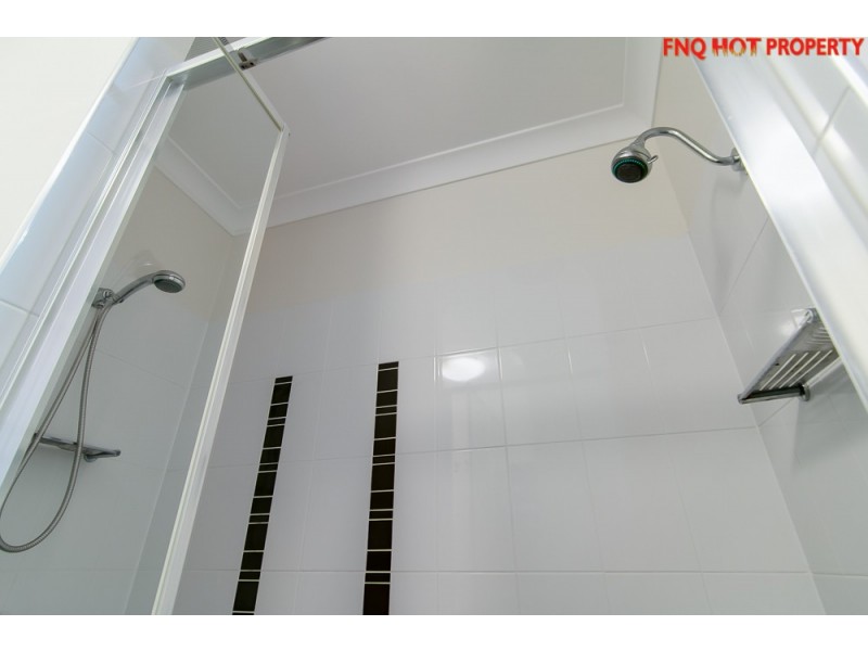 40 Iridescent Drive, Trinity Park QLD 4879