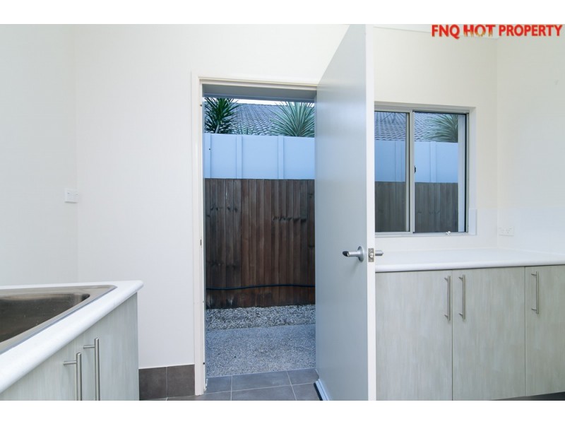 40 Iridescent Drive, Trinity Park QLD 4879
