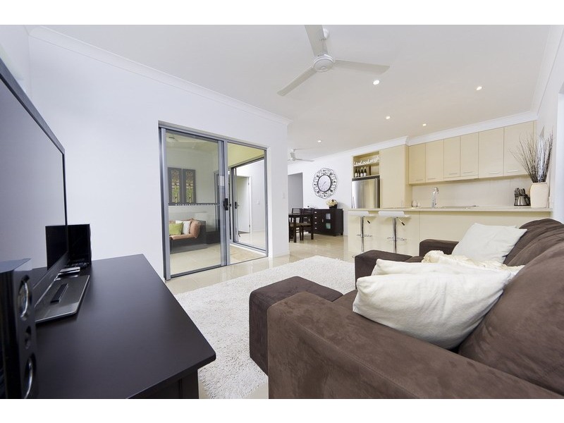 136 Roberts Drive, Trinity Beach QLD 4879