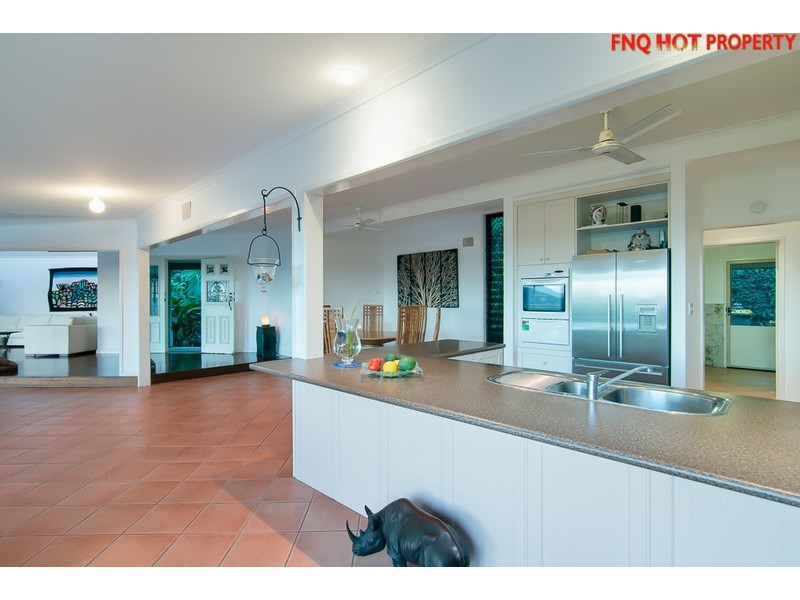 166-172 Stanton Road, Smithfield QLD 4878
