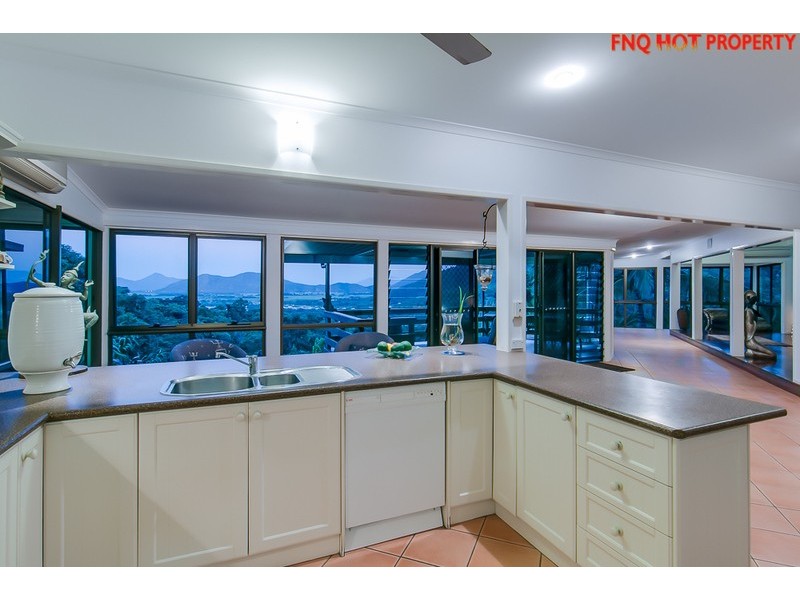 166-172 Stanton Road, Smithfield QLD 4878