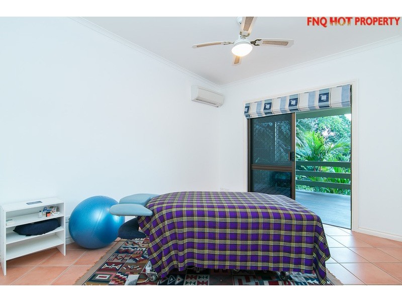 166-172 Stanton Road, Smithfield QLD 4878