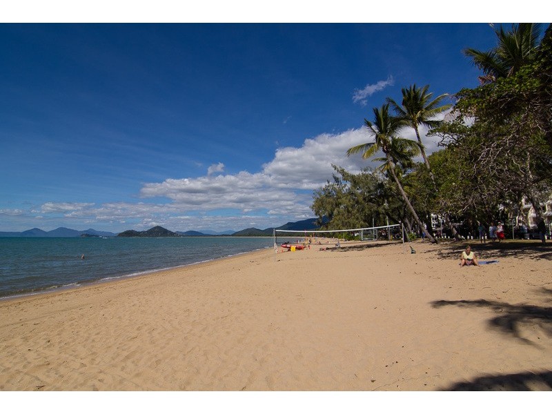 20 Muller Street, Palm Cove QLD 4879