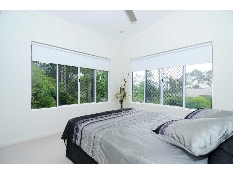 2 Carmelo Close, Whitfield QLD 4870