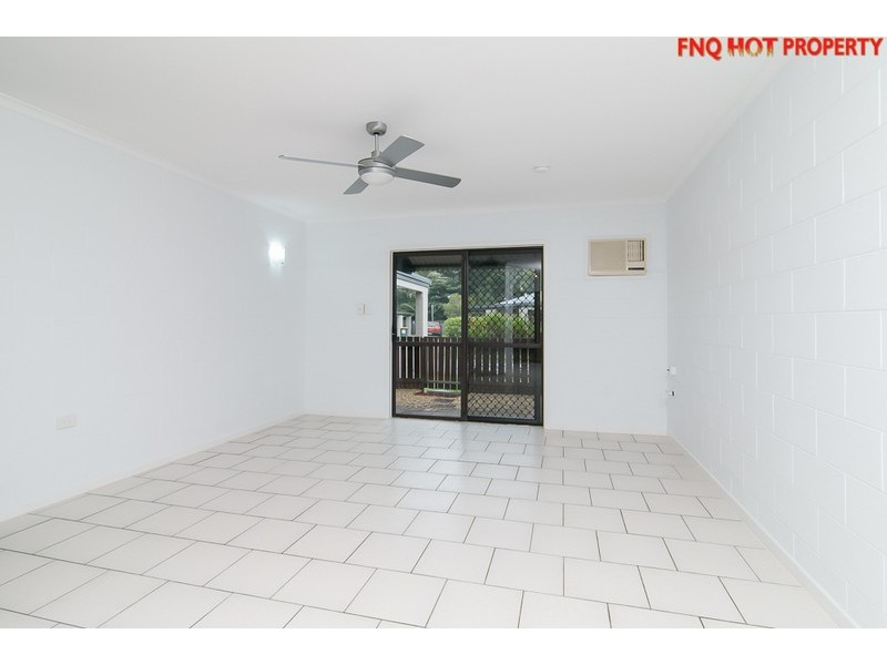 2/28 Girralong Street, Woree QLD 4868