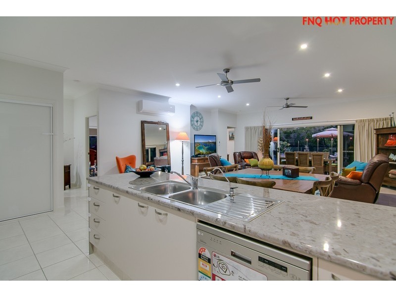 3 Icefire Qy, Trinity Park QLD 4879